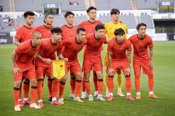 国足背水一战：战术执行与心理建设成取胜关键