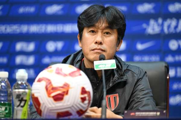 蓉城教头续约陷僵局 徐正源团队与俱乐部谈判停滞引关注